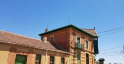 Casa independiente en venta en Fromista con 5 habitaciones