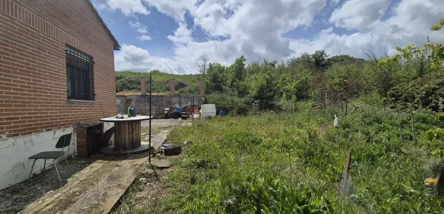 Chalet independiente en venta en Valle del Pisuerga