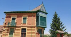 Casa independiente en venta en Fromista con 5 habitaciones