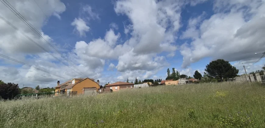 Chalet independiente en venta en Valle del Pisuerga