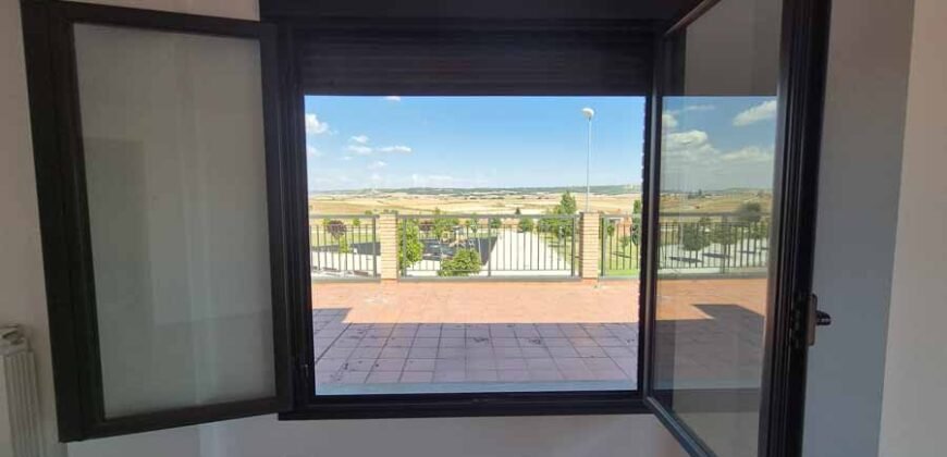 Ático en Palencia con terraza espectacular y 2 habitaciones