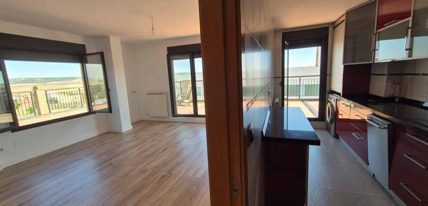 Ático en Palencia con terraza espectacular y 2 habitaciones
