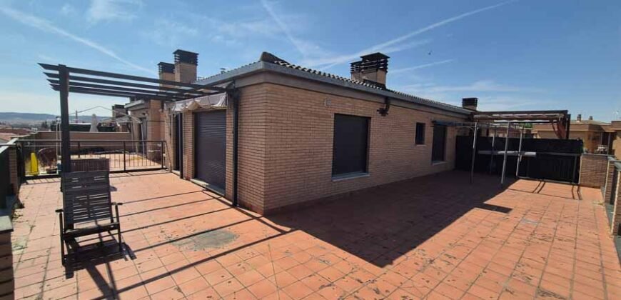 Ático en Palencia con terraza espectacular y 2 habitaciones