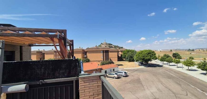 Ático en Palencia con terraza espectacular y 2 habitaciones