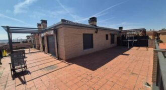 Ático en Palencia con terraza espectacular y 2 habitaciones