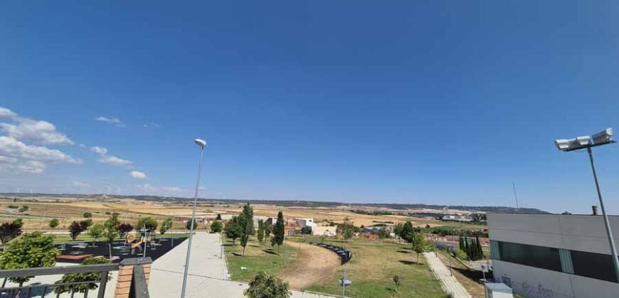 Ático en Palencia con terraza espectacular y 2 habitaciones