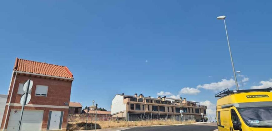 Ático en Palencia con terraza espectacular y 2 habitaciones