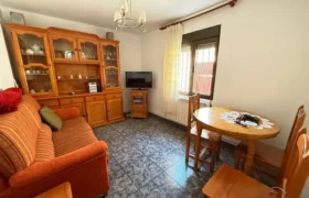 Casa de pueblo en Palenzuela con patio y reformada