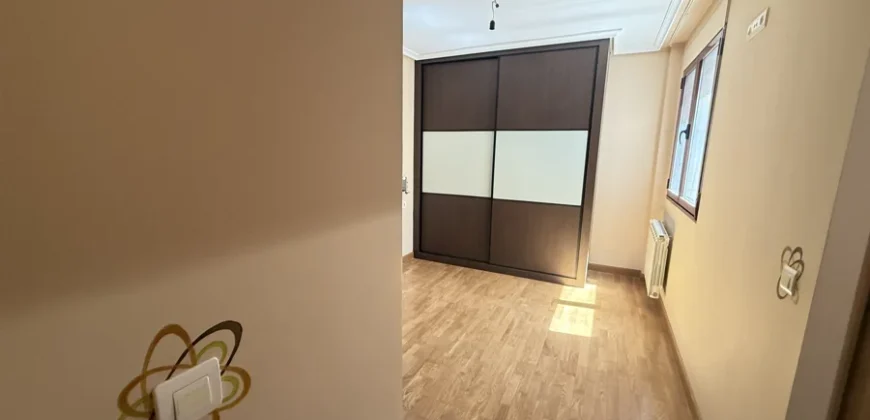 Piso en Palencia de 3 habitaciones, dos baños y con garaje