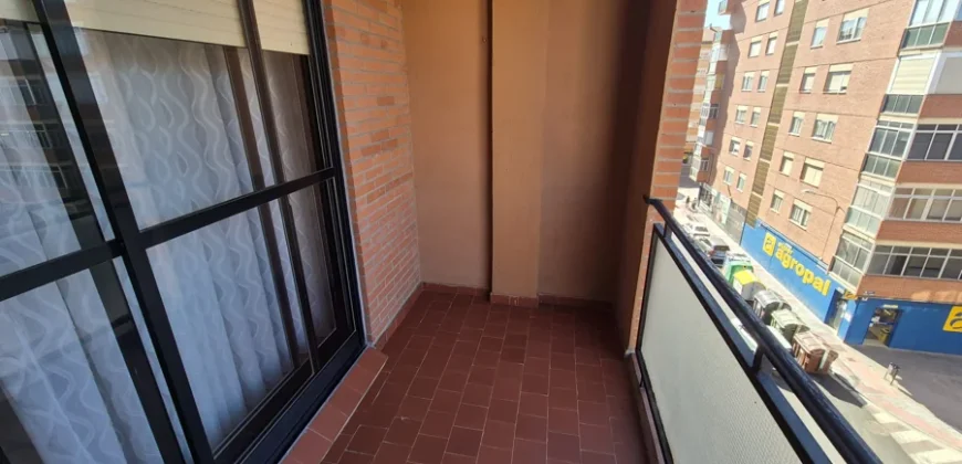Piso en Palencia en Calle Villacasares