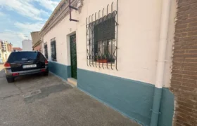 Casa baja con patio en Palencia Casa baja con patio en Palencia