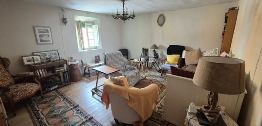 Casa de pueblo en venta en Osorno con cuatro habitaciones