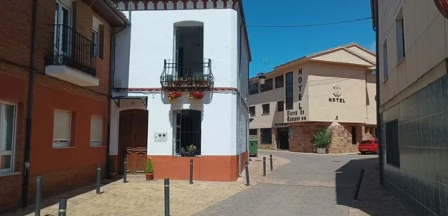 Casa de pueblo en Osorno con seis habitaciones y patio