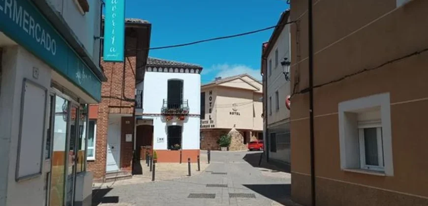 Casa de pueblo en Osorno con seis habitaciones y patio