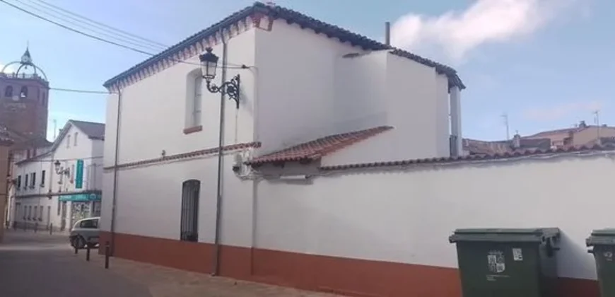 Casa de pueblo en Osorno con seis habitaciones y patio