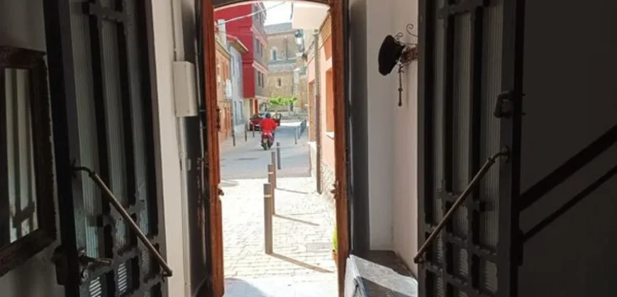 Casa de pueblo en Osorno con seis habitaciones y patio