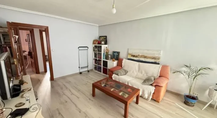 Venta de piso de 3 habitaciones para entrar a vivir
