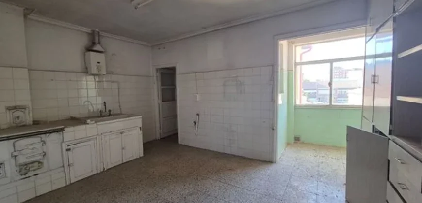 Venta de Piso de 3 habitaciones para reformar