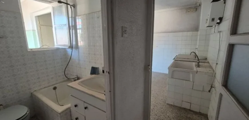 Venta de Piso de 3 habitaciones para reformar