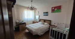 Piso céntrico de 4 habitaciones y dos baños