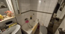 Piso céntrico de 4 habitaciones y dos baños