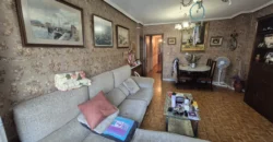 Piso céntrico de 4 habitaciones y dos baños