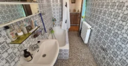 Piso céntrico de 4 habitaciones y dos baños