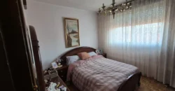 Piso céntrico de 4 habitaciones y dos baños