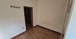 Piso de tres habitaciones con trastero.