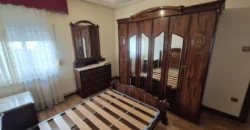 Piso de tres habitaciones con trastero.