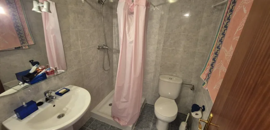 piso para entrar a vivir de dos habitaciones y dos baños