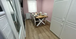 Piso de diseño con tres habitaciones y dos baños Piso de diseño con tres habitaciones y dos baños