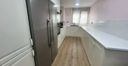 Piso de diseño con tres habitaciones y dos baños Piso de diseño con tres habitaciones y dos baños