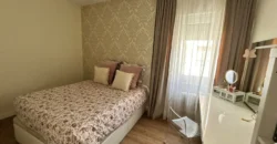 Piso de diseño con tres habitaciones y dos baños Piso de diseño con tres habitaciones y dos baños