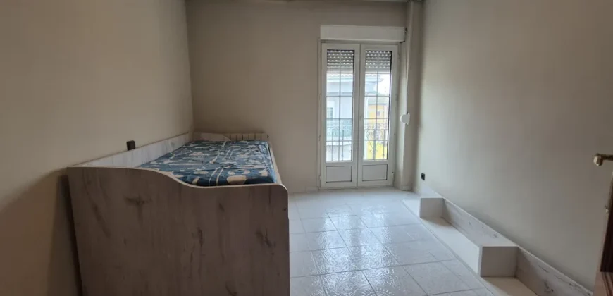 Chalet adosado de dos plantas