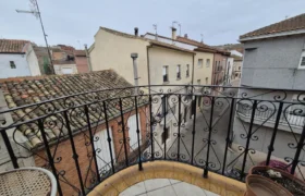 Chalet adosado de dos plantas Chalet adosado de dos plantas