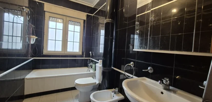 Chalet adosado de dos plantas