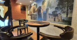 Hotel y restaurante en funcionamiento adaptable a casa particular.