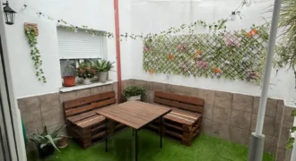 Chalet pareado en plena ciudad