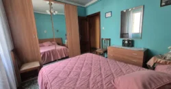 Chalet pareado de dos plantas con patio