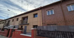 Chalet pareado en plena ciudad Chalet pareado en plena ciudad