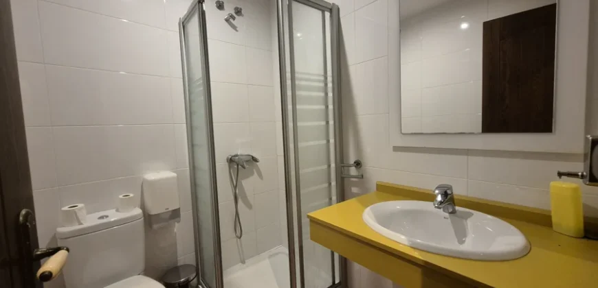 Hotel y restaurante en funcionamiento adaptable a casa particular.