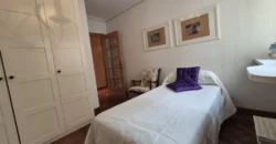 Piso céntrico de dos habitaciones con garaje