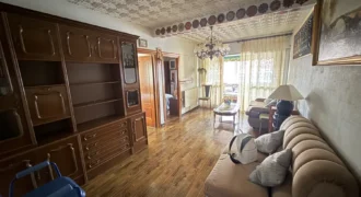 Piso de tres habitaciones con trastero