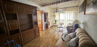 Piso de tres habitaciones con trastero