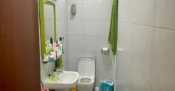 Piso céntrico de tres habitaciones y dos baños