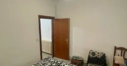 Piso céntrico de tres habitaciones y dos baños