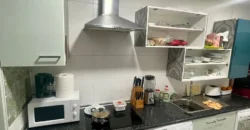 Piso céntrico de tres habitaciones y dos baños