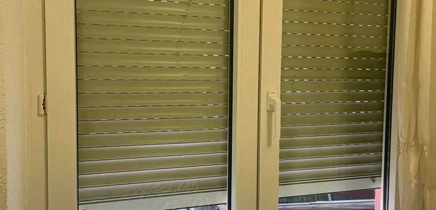 Piso céntrico de tres habitaciones y dos baños