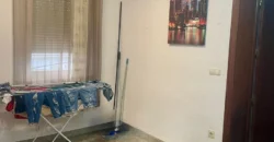 Piso céntrico de tres habitaciones y dos baños